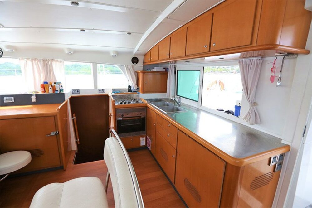 CATAMARAN 45' - Image 4