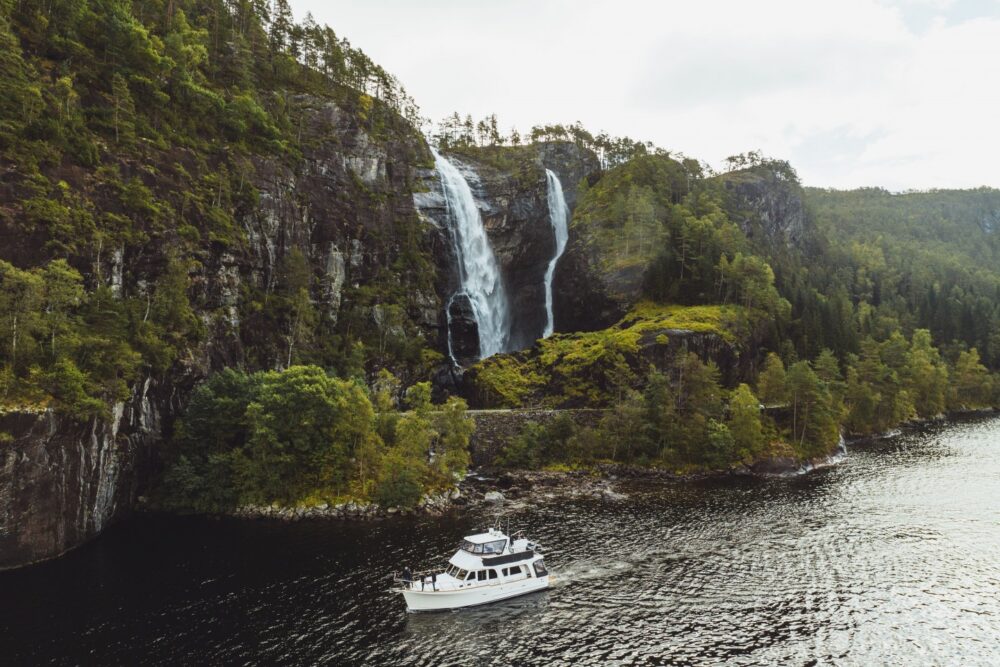 Private Fjord Cruise from Bergen - Premium Mostraumen Fjord & Waterfall Cruise - Imagen 41