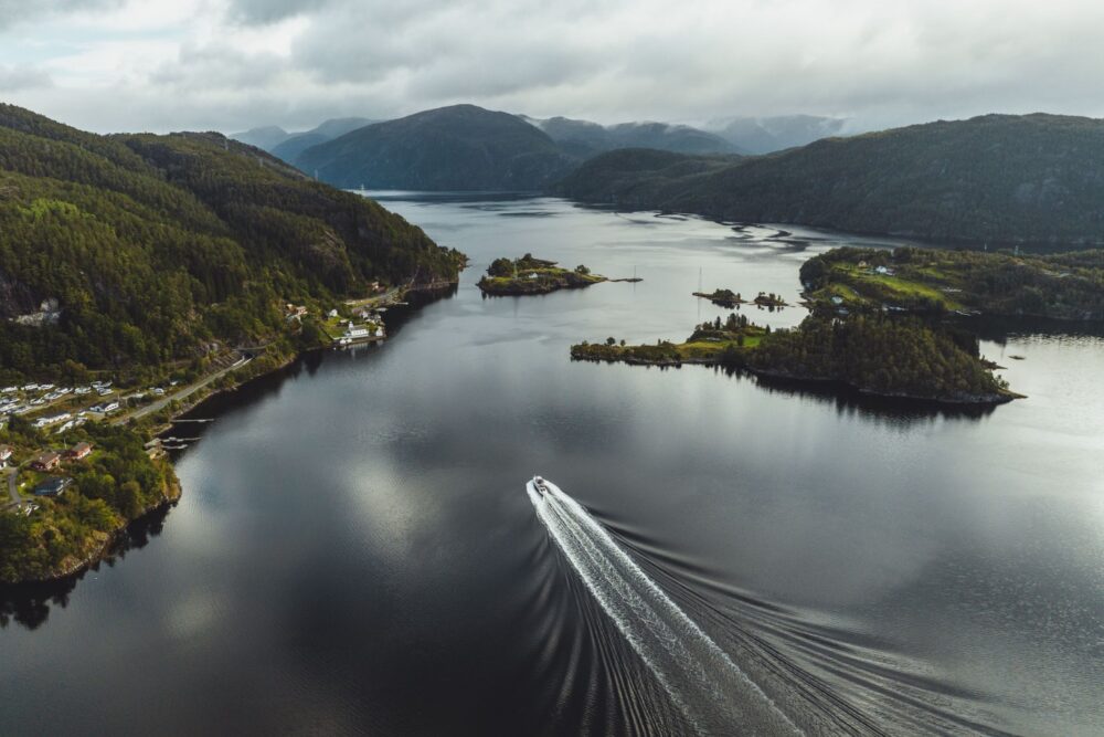 Private Fjord Cruise from Bergen - Premium Mostraumen Fjord & Waterfall Cruise - Imagen 37