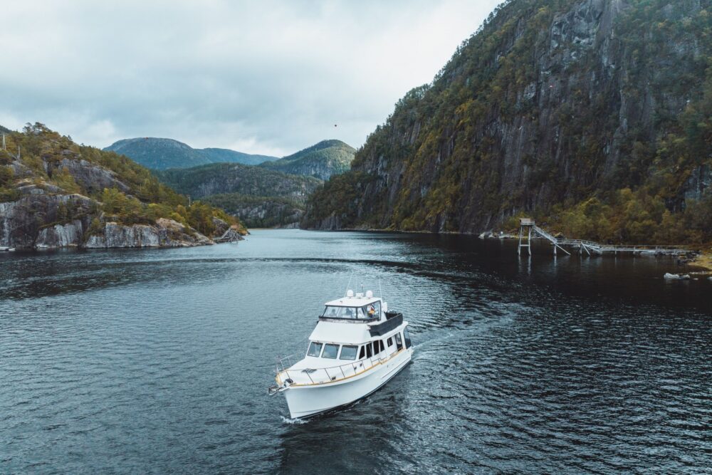Private Fjord Cruise from Bergen - Premium Mostraumen Fjord & Waterfall Cruise - Imagen 14