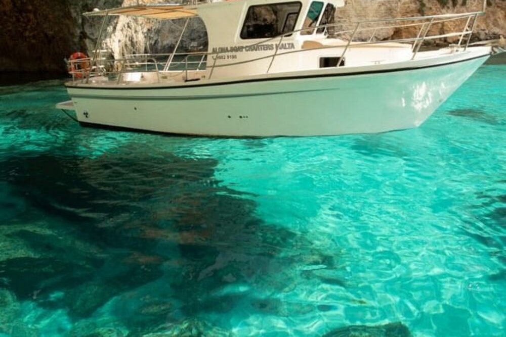 Half Day Boat Tour around the beautiful island of Comino - Imagen 5