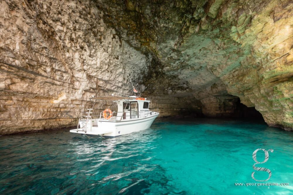 Half Day Boat Tour around the beautiful island of Comino - Imagen 4