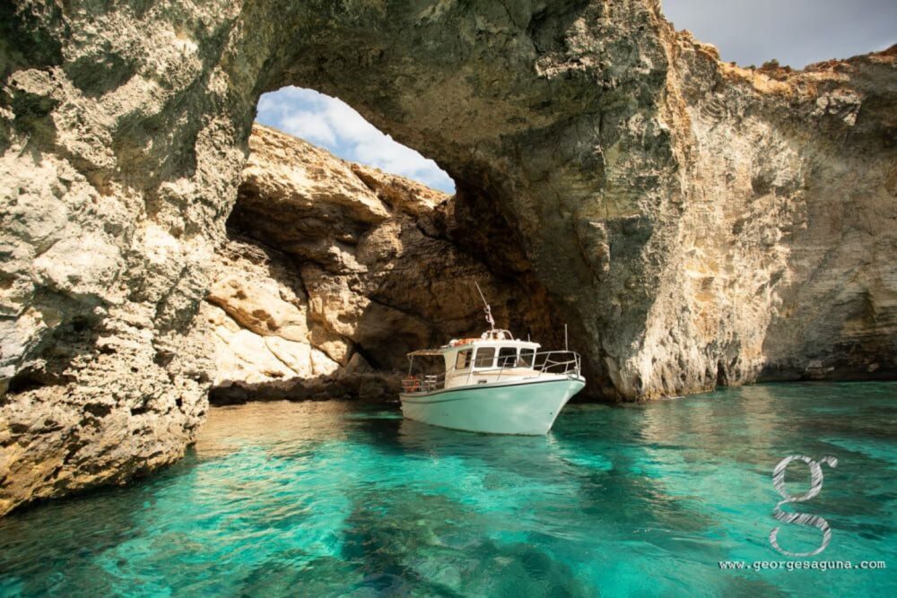 Half Day Boat Tour around the beautiful island of Comino