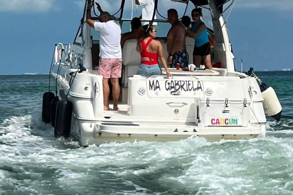 CANCUN TO PLAYA NORTE IN ISLA MUJERES! - Image 21