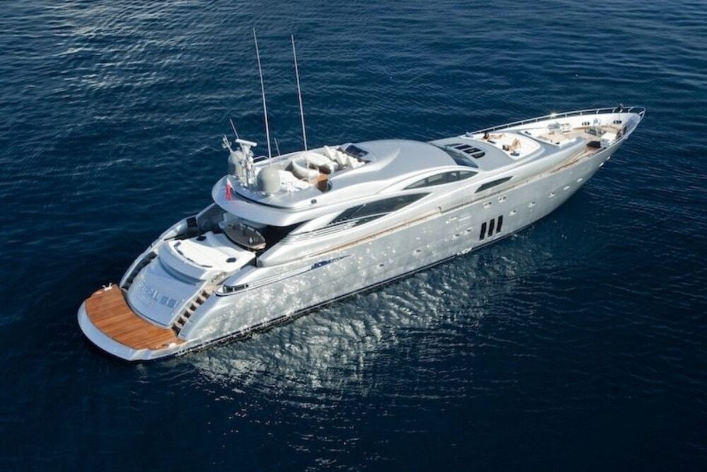 PERSHING LUXURY EXPERIENCE IN FRENCH RIVIERA