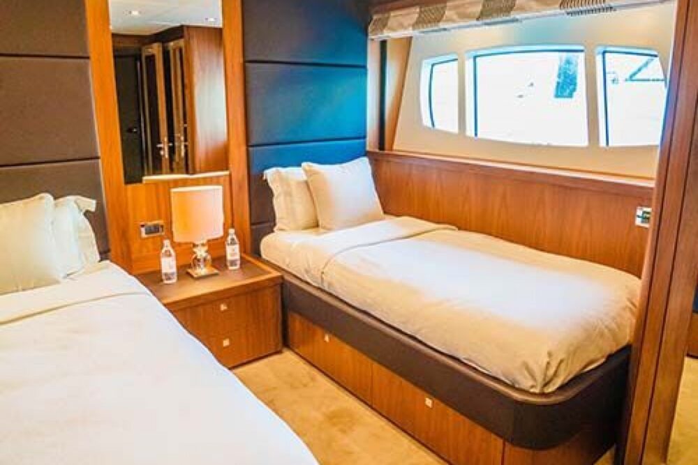 LUCIEN 131FT LUXURY DUBAI EXPERIENCE - Imagen 4