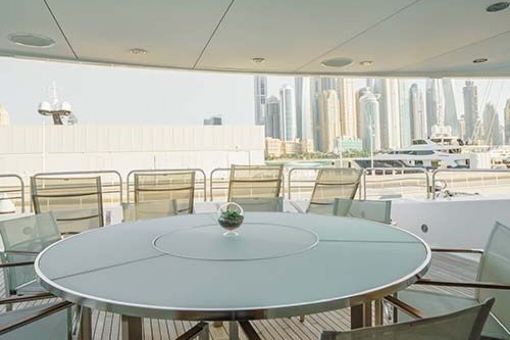 LUCIEN 131FT LUXURY DUBAI EXPERIENCE - Imagen 3