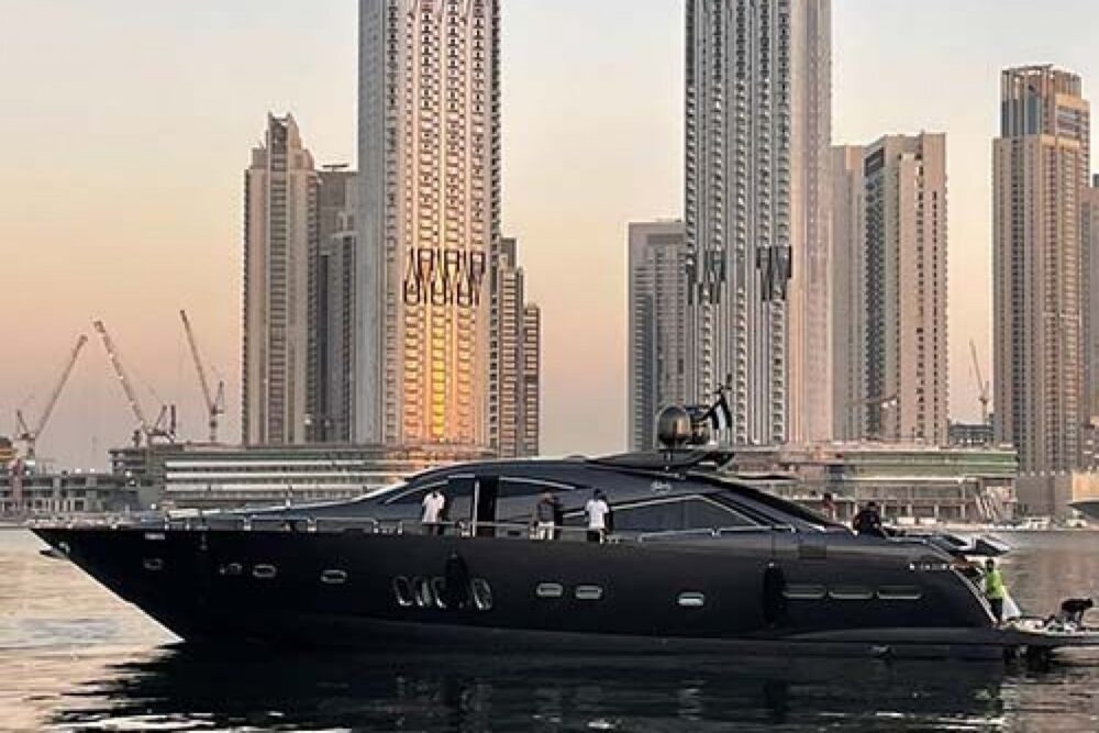 SUNSEEKER 95 LUXURY EXPERIENCE IN DUBAI