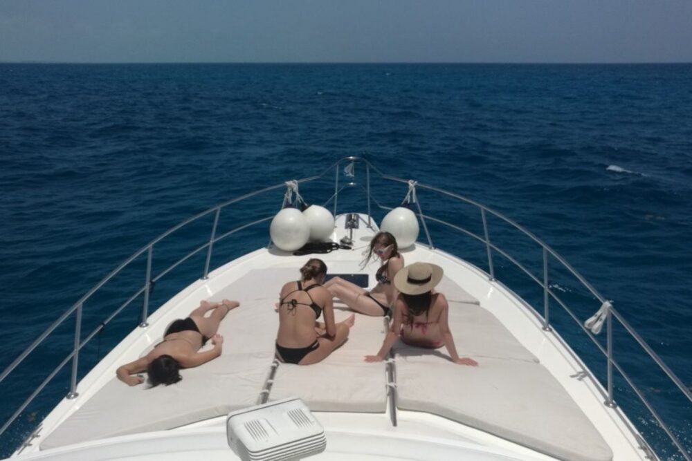 Private Yacht Full-Day Tour Cancun to Isla Mujeres - Image 11