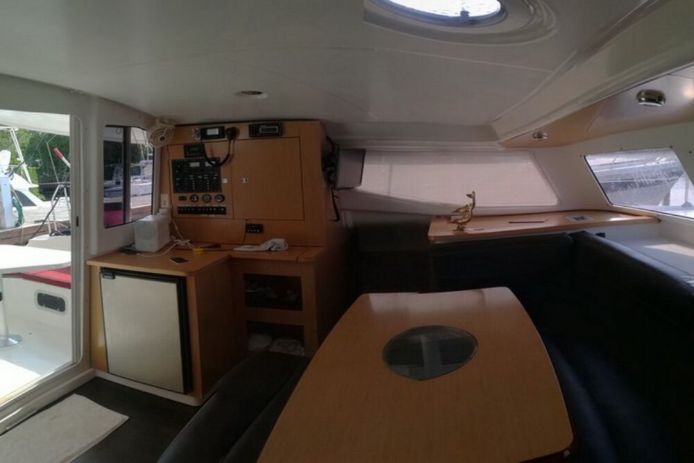 Catamaran for a party group or family to Isla Mujeres - Image 8