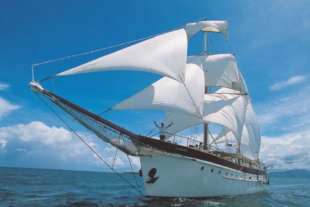 CRUISE THE FIJI ISLANDS BY TALL SHIP