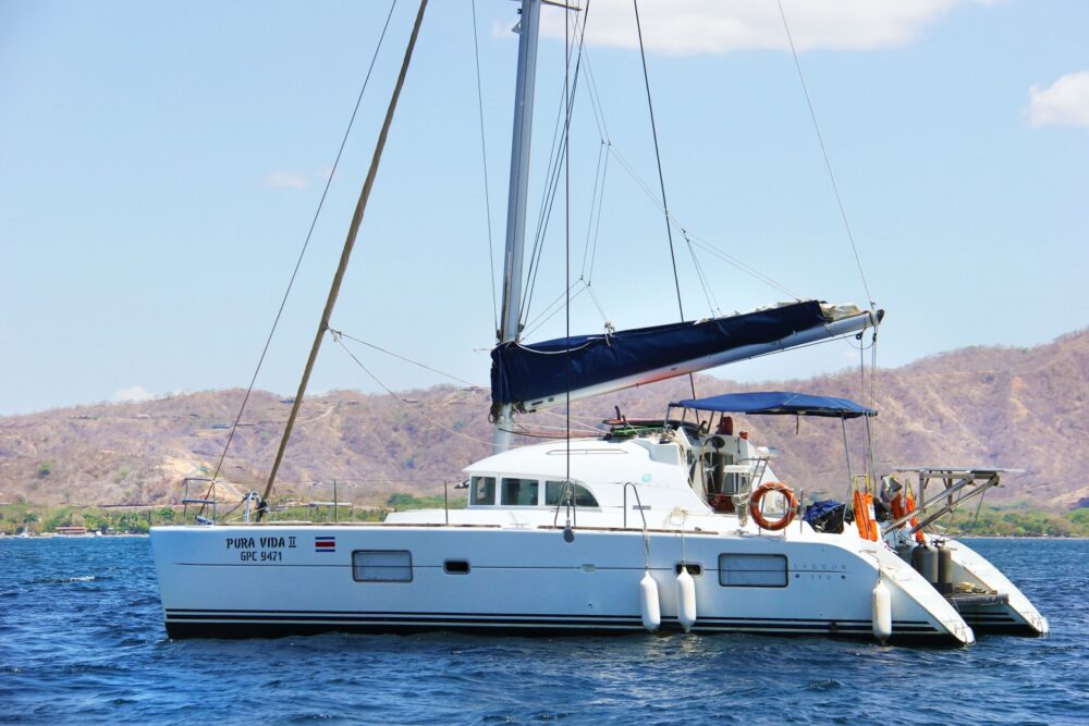 PRIVATE CATAMARAN IN GUANACASTE