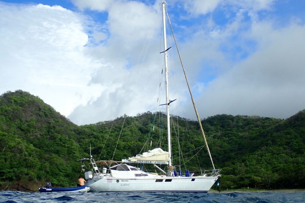 CLASSIC SAILING BOAT IN GUANACASTE - Image 11