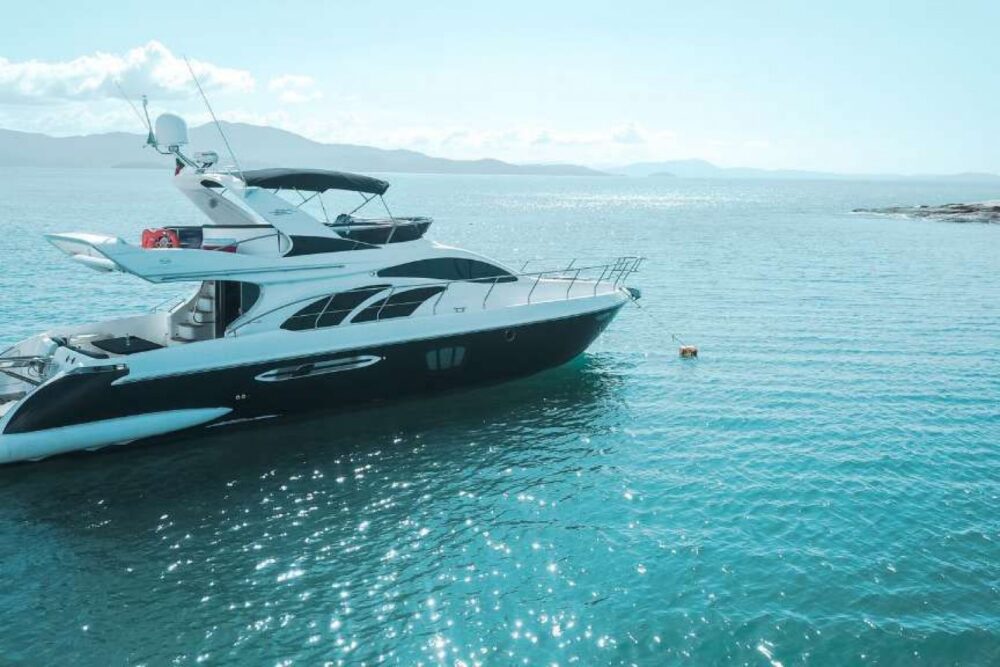 BRAZIL ADVENTURE YACHT