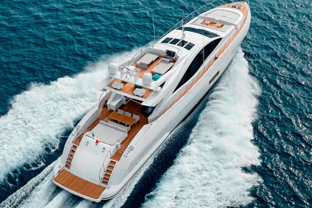 MANGUSTA 110 SPAIN LUXURY EXPERIENCE - Imagen 2
