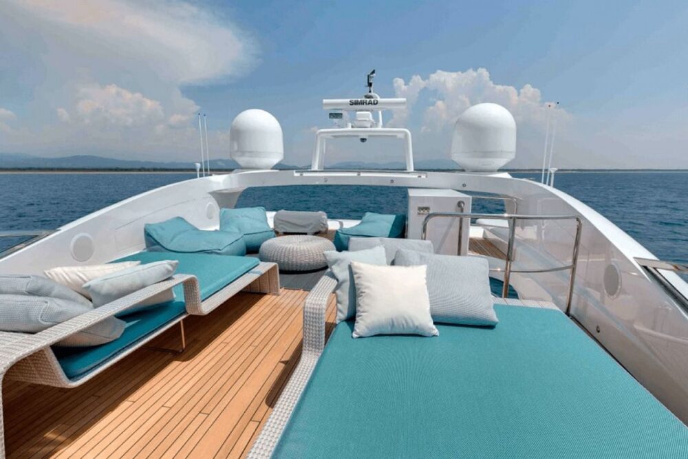 MANGUSTA 110 SPAIN LUXURY EXPERIENCE - Imagen 4