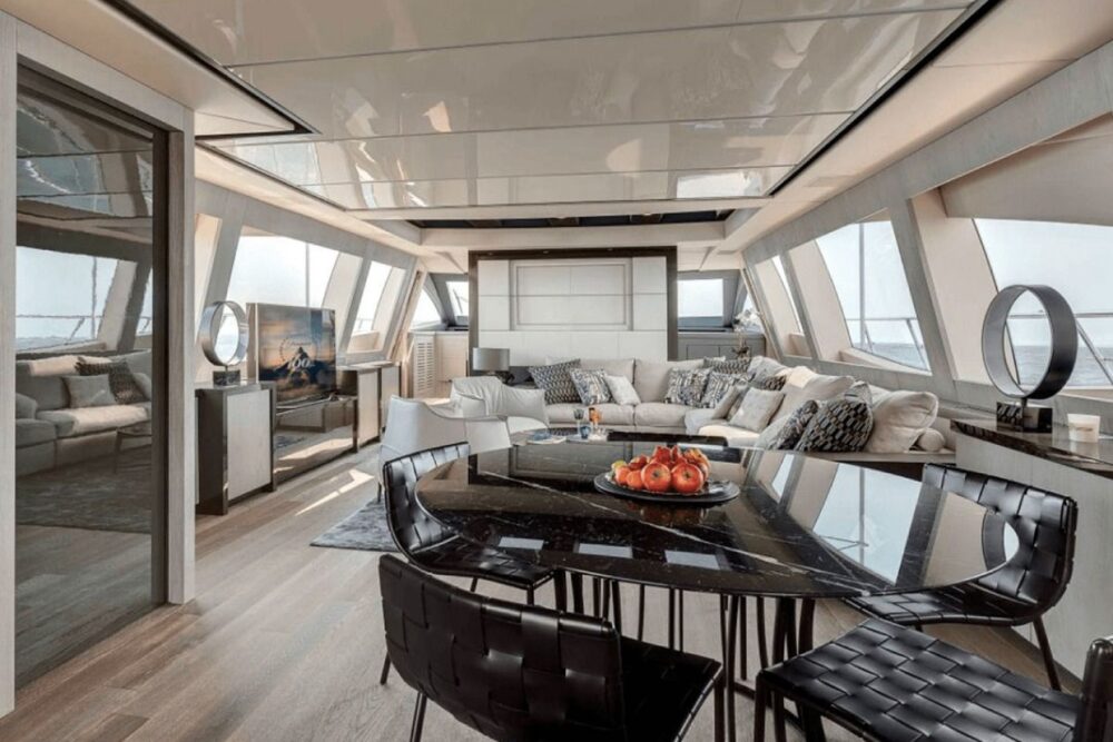 MANGUSTA 110 SPAIN LUXURY EXPERIENCE - Imagen 6