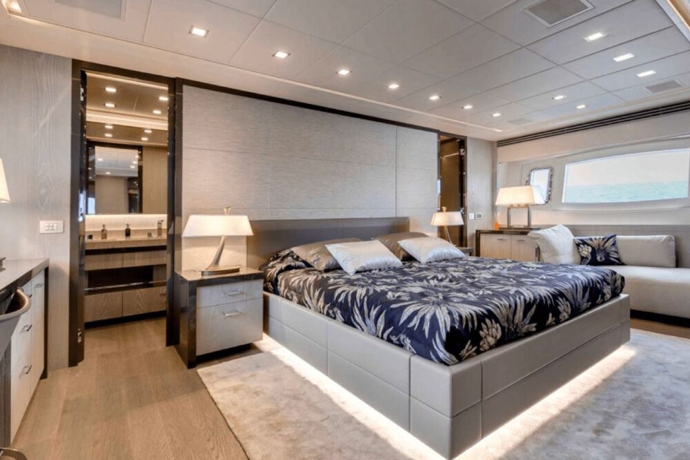 MANGUSTA 110 SPAIN LUXURY EXPERIENCE - Imagen 7