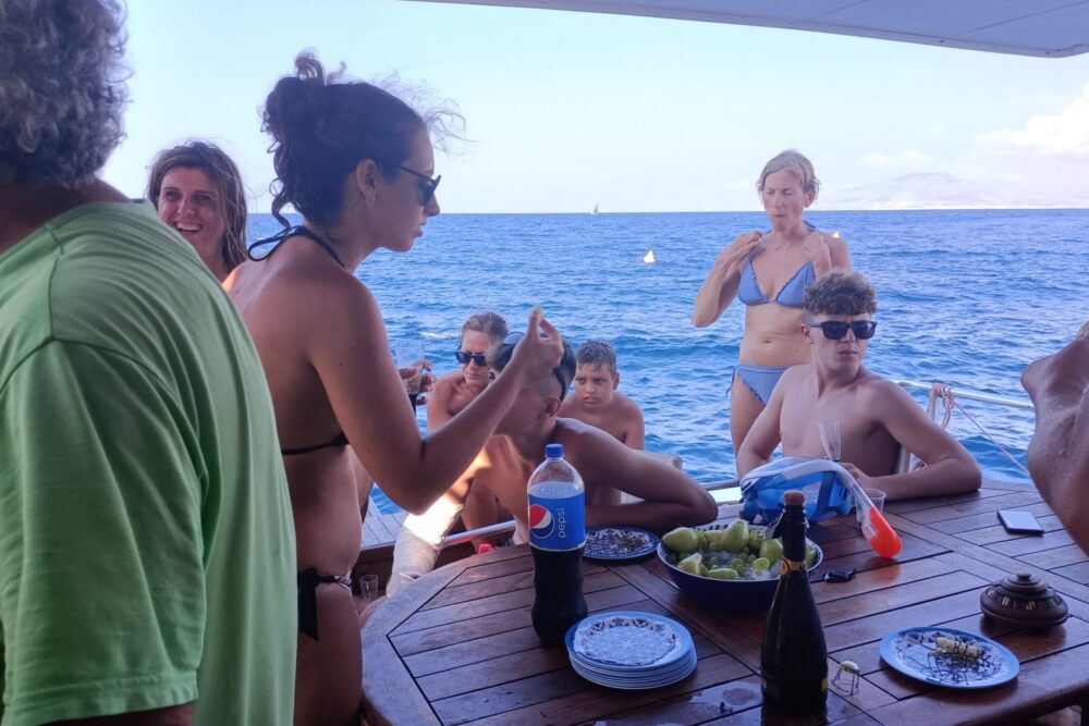 Favignana and Levanzo with yacht Floen , the best way to swimm and snorkle - Imagen 4