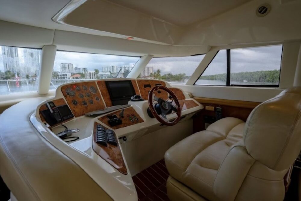 50’ SEALINE ⚜️ Amazing yacht in Miami, Florida - Imagen 2