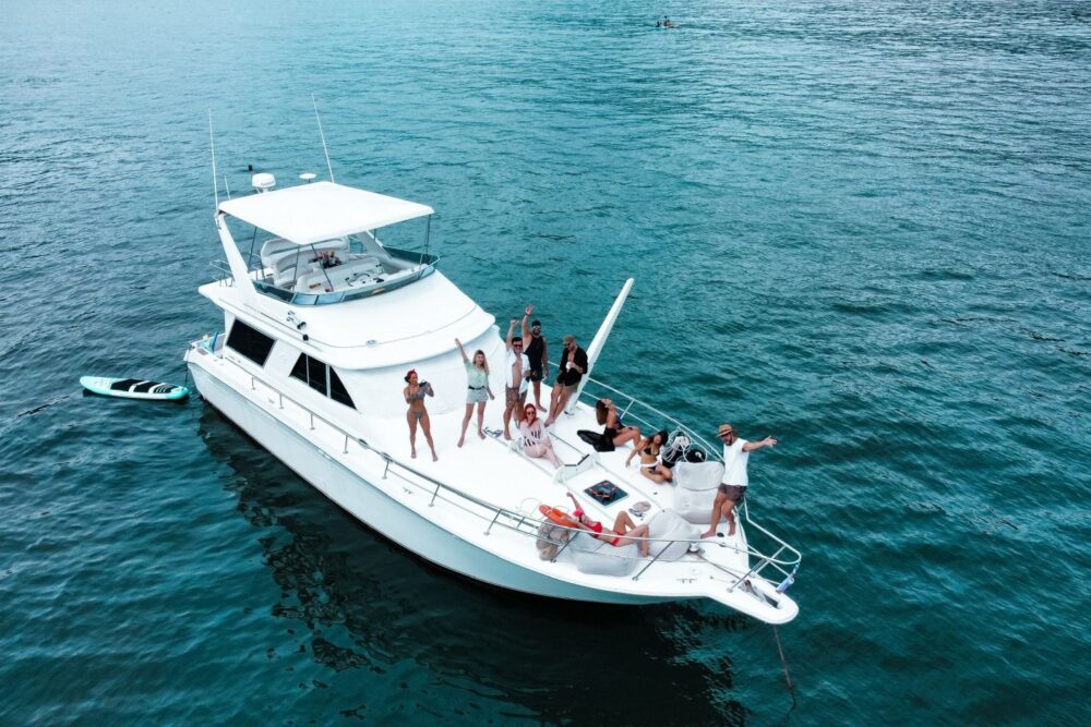 53f private yacht charter, Manuel Antonio, Quepos, Costa Rica