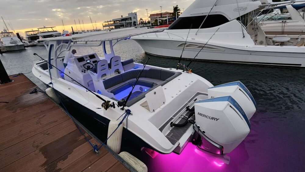 Todomar 38' Boat rental in Panama City, Panama - Image 15