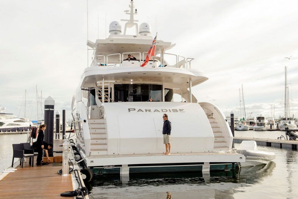 Motor Yacht Paradise is one of the finest yachts available for charter in Wester - Imagen 19