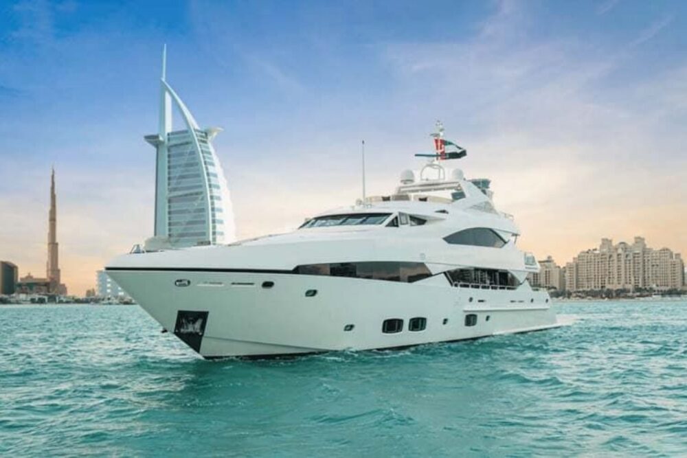 LUCIEN 131FT LUXURY DUBAI EXPERIENCE