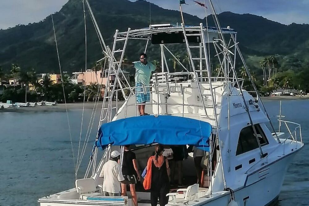 Ixtapa zihuatanejo Yatch Rental - Imagen 3