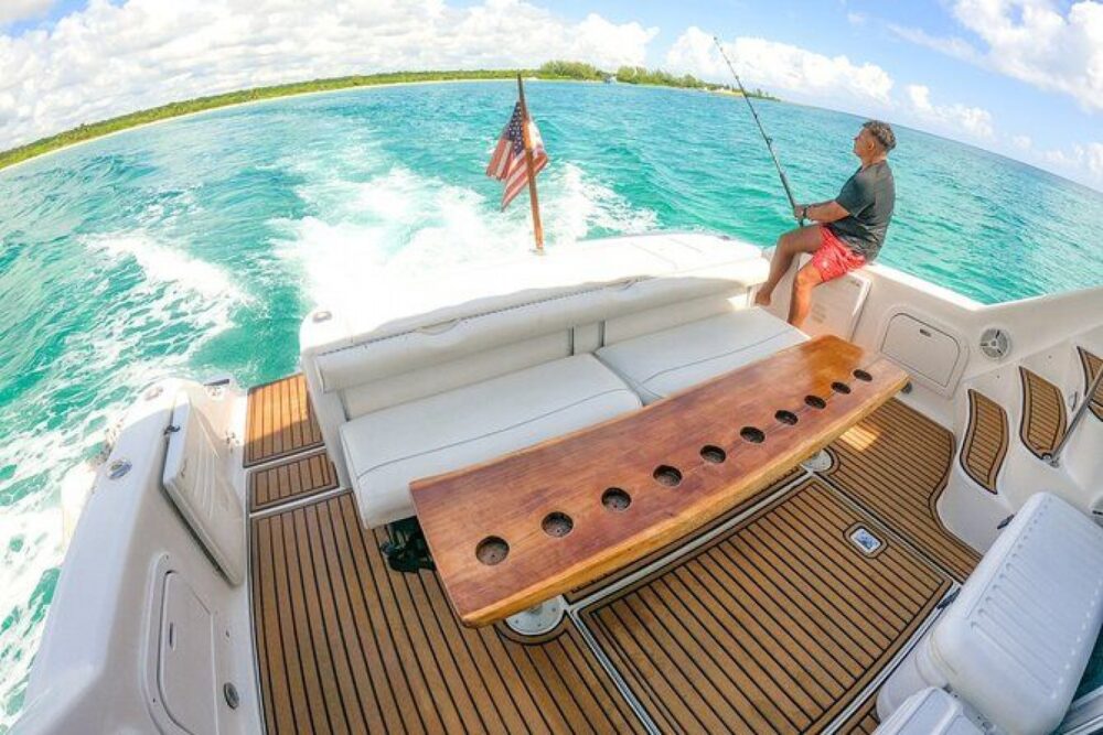 Hop aboard a private 47-foot (14-meter) yacht for this half-day snorkeling tour! - Image 5