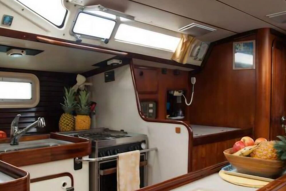 We love to sail and fortunately ​we live in a great bay to do that! - Imagen 5