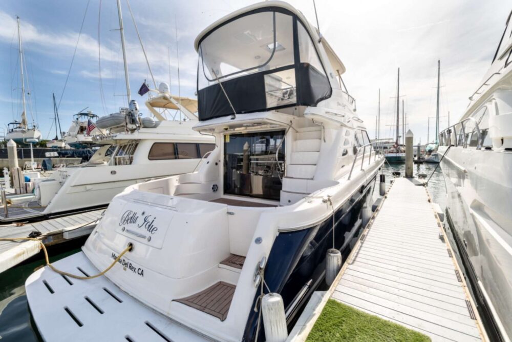 This beautiful yacht is very comfortable. It comes with an amazing crew. - Imagen 2