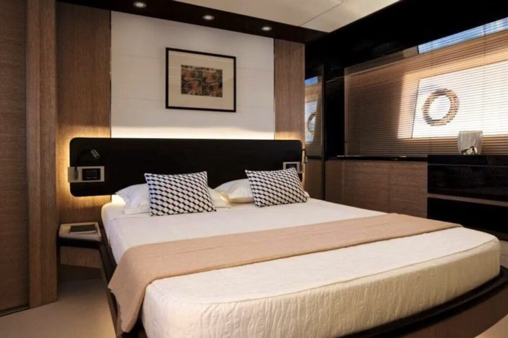 She is truly a special yacht with a very welcoming amazing crew! - Imagen 14