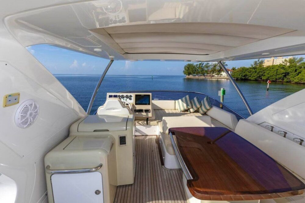 She is truly a special yacht with a very welcoming amazing crew! - Imagen 4