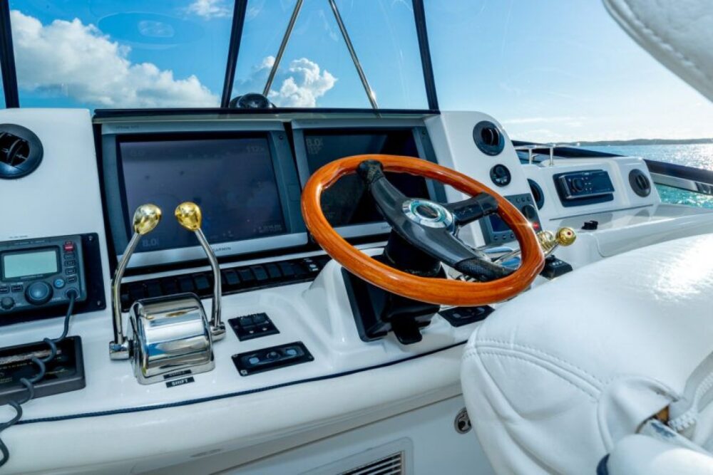 Convenient Access: Just 20 minutes away from the main island, our voyage ensures - Imagen 10