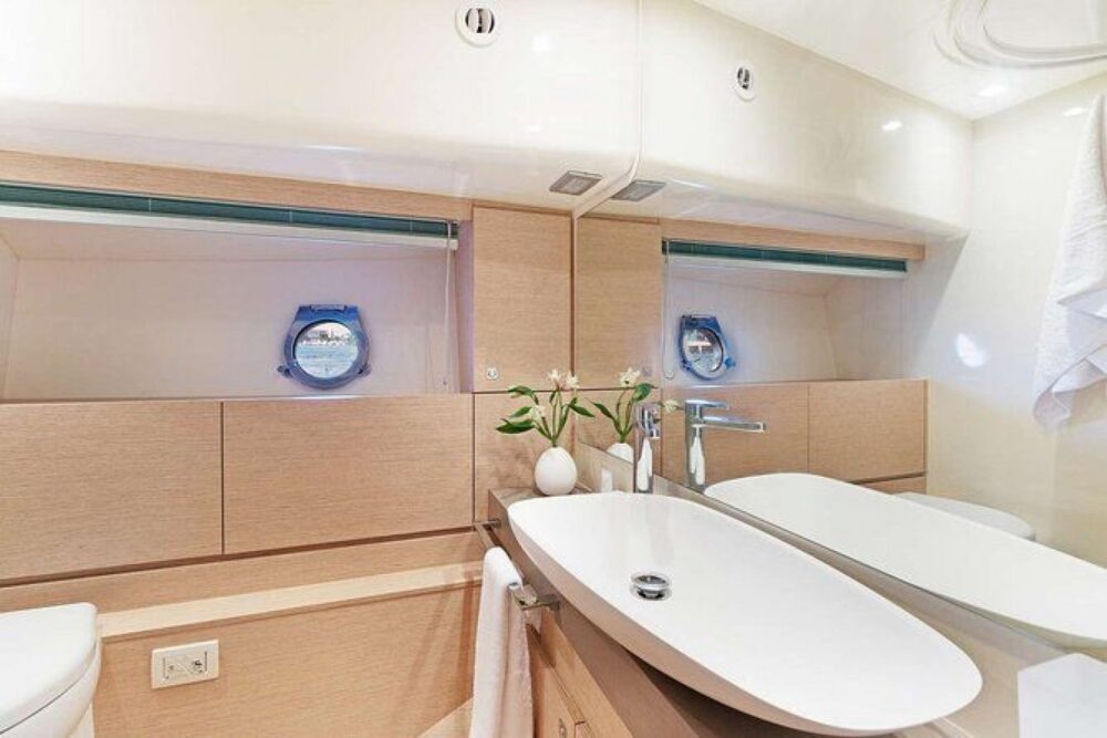 Create your dream day on the water by choosing where you want to go! - Imagen 16