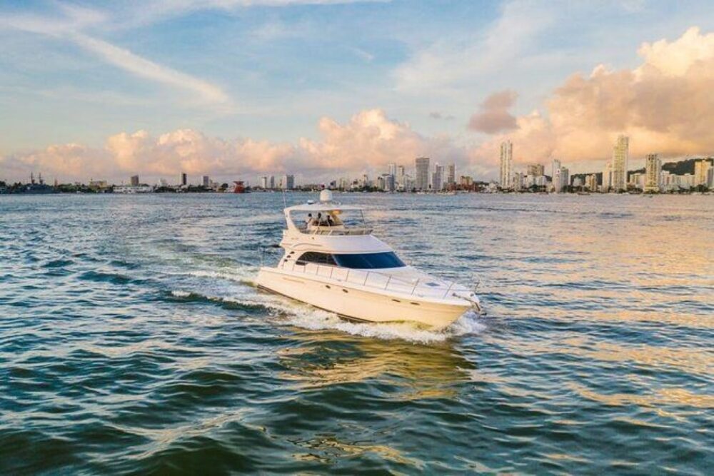 The Cork Trick is a very comfortable yacht, its outdoor spaces are great! - Image 2