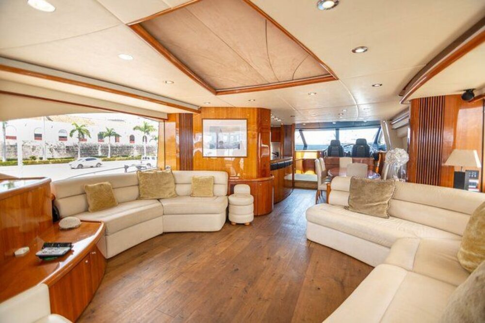 Sail on a luxurious yacht through the wonderful sea of the Colombian Caribbean - Imagen 21