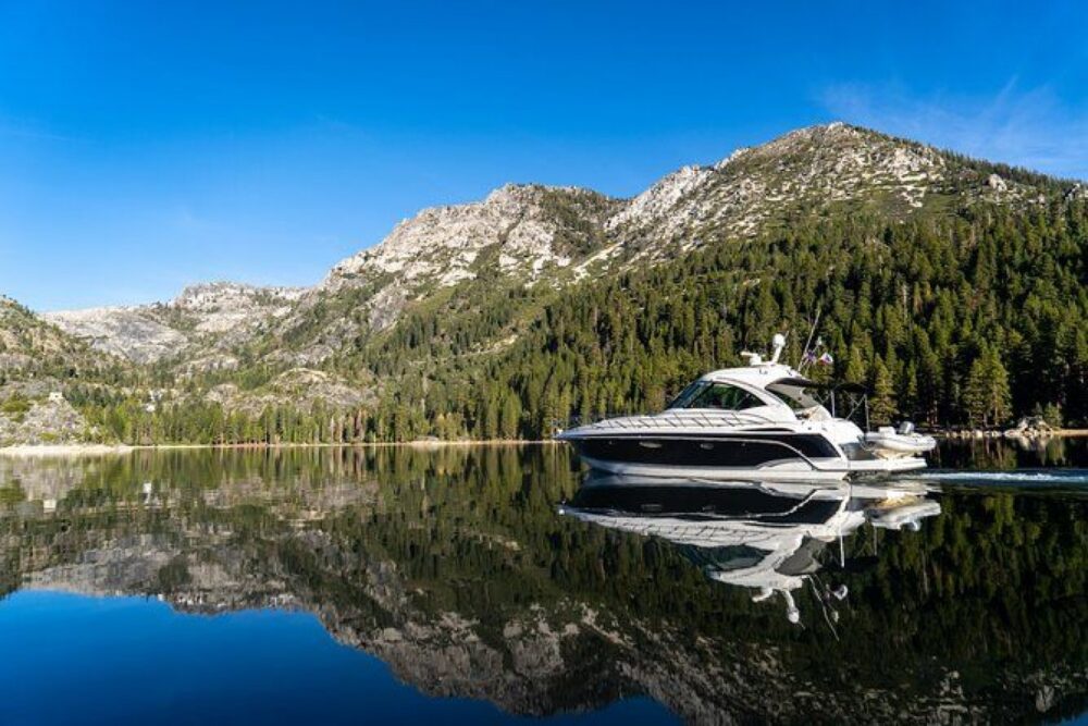 Discover the beauty of “Big Blue” aboard one of the largest private yachts! - Imagen 2