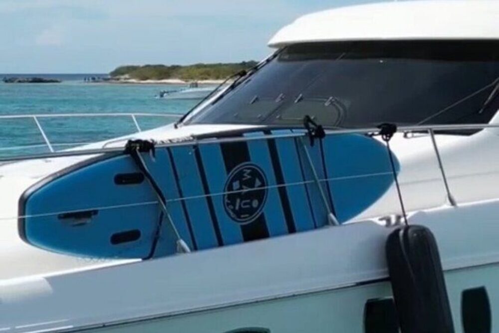 Our vessels are all top-of-the line and privately owned by us, so no middlemen. - Imagen 4