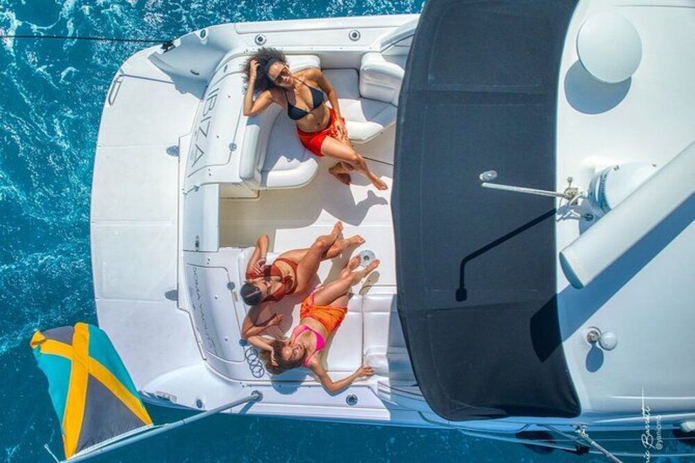 Enjoy a morning out on the water in Montego Bay. - Image 11