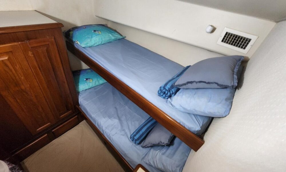 Yacht rental of Viking 46' in Panama City, Panama - Image 34
