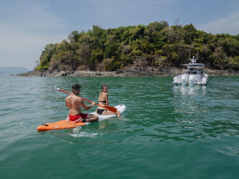 Axopar 37 Powerboat in Phuket / 6 guests - Imagen 2