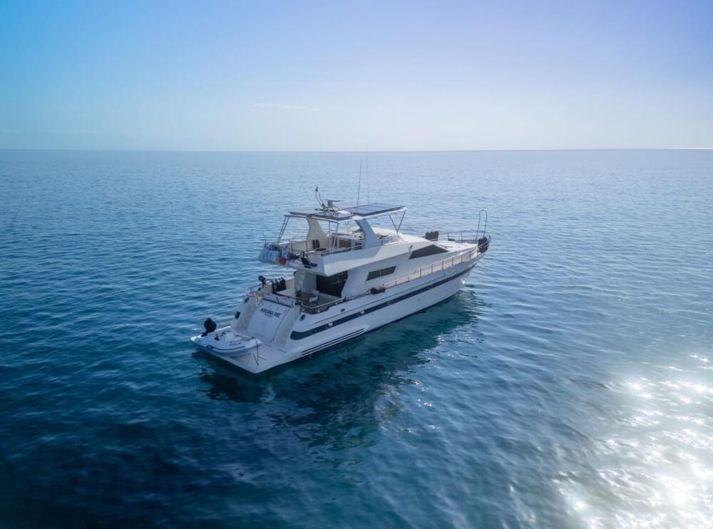 73ft Astondoa Premium Yacht at Affordable Rate - Image 18