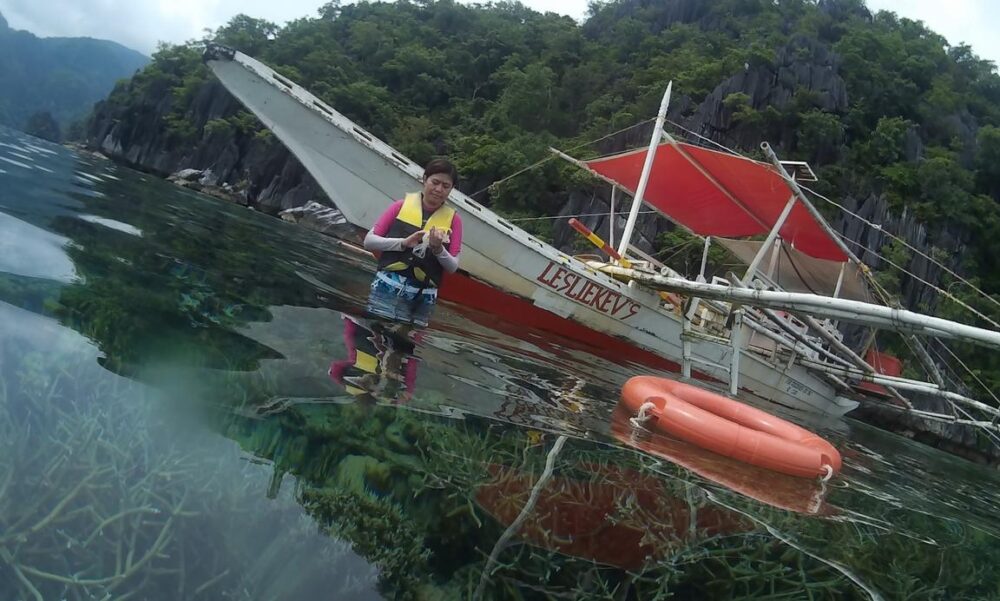 Rent a Traditional Filipino Boat in Coron - Island Hopping Adventures for 24 Passengers - Image 3