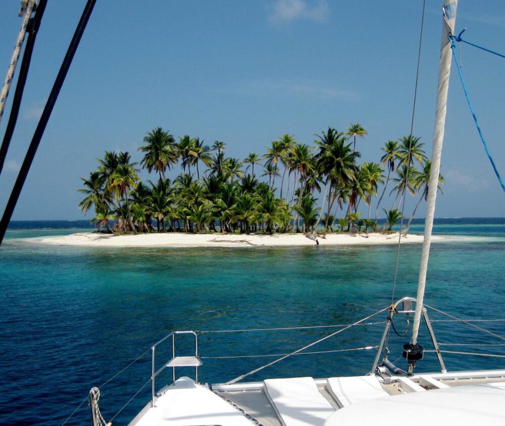 Catchy Catamaran for a Comfy Cruise in El Nido or Coron, MIMAROPA - Imagen 8