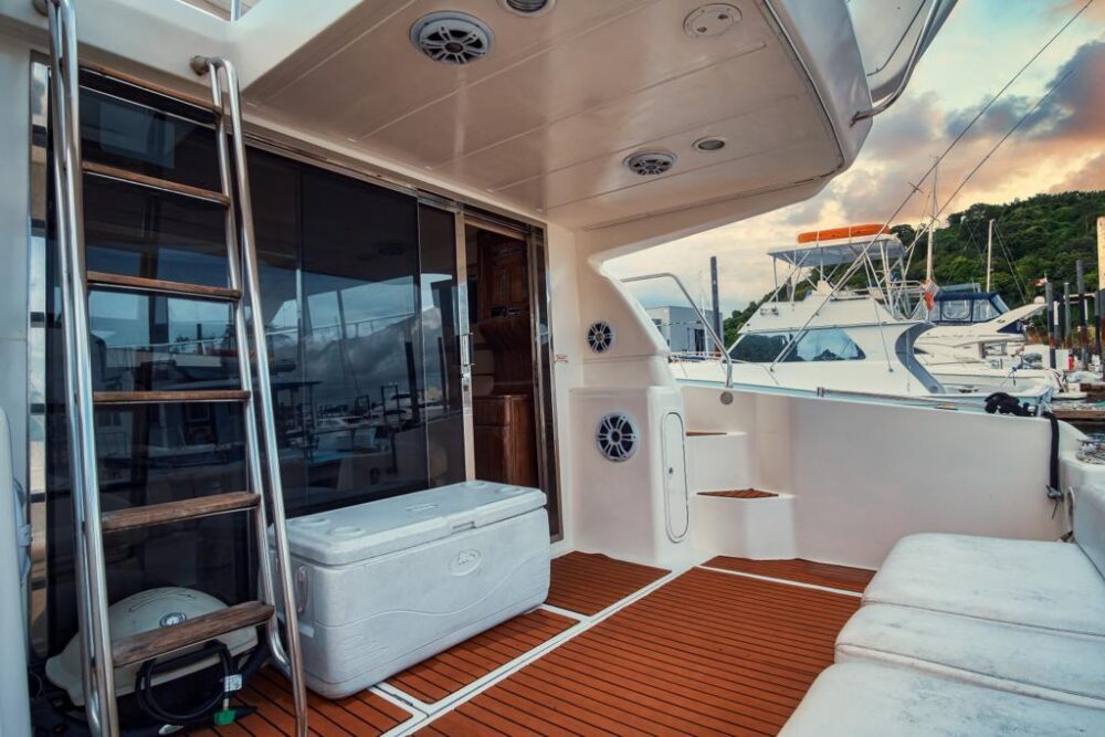 48' Azimut | Taboga or Pearl Islands | Capacity for 16 - Image 6