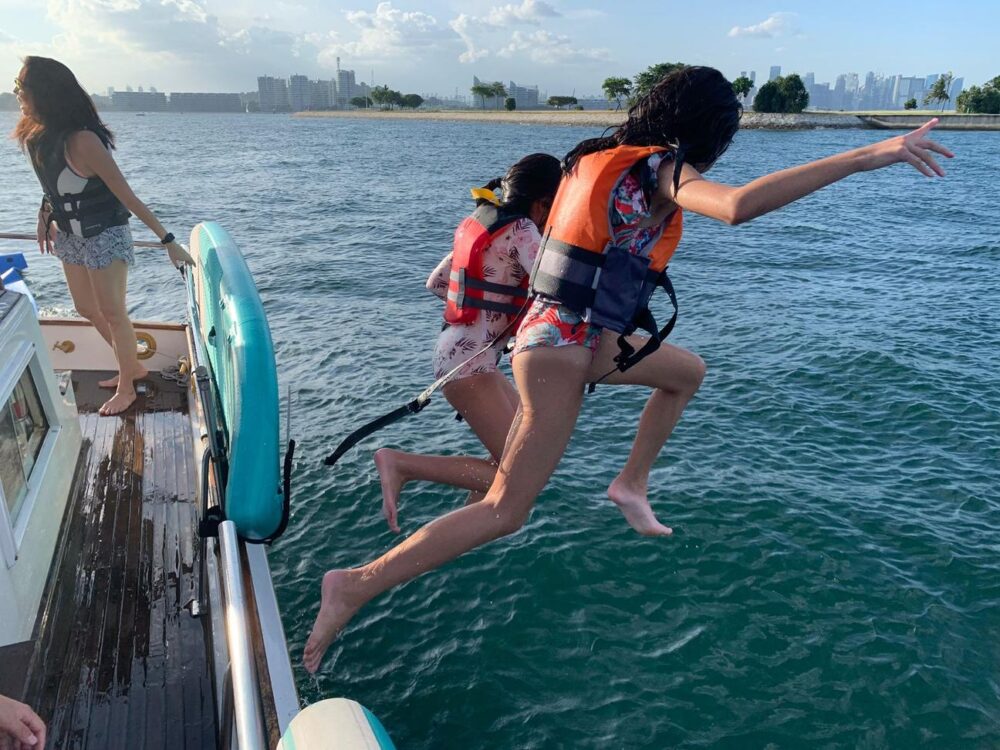 Luxury Grand Banks 42 Yacht Charters in Singapore with Professional Captain - Image 4
