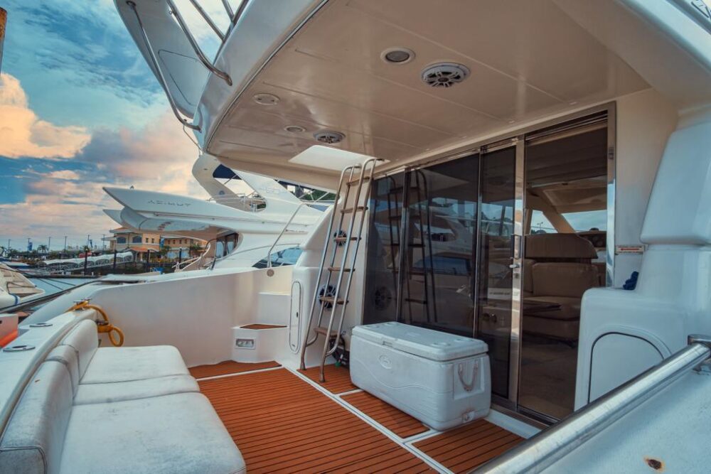 48' Azimut | Taboga or Pearl Islands | Capacity for 16 - Image 4