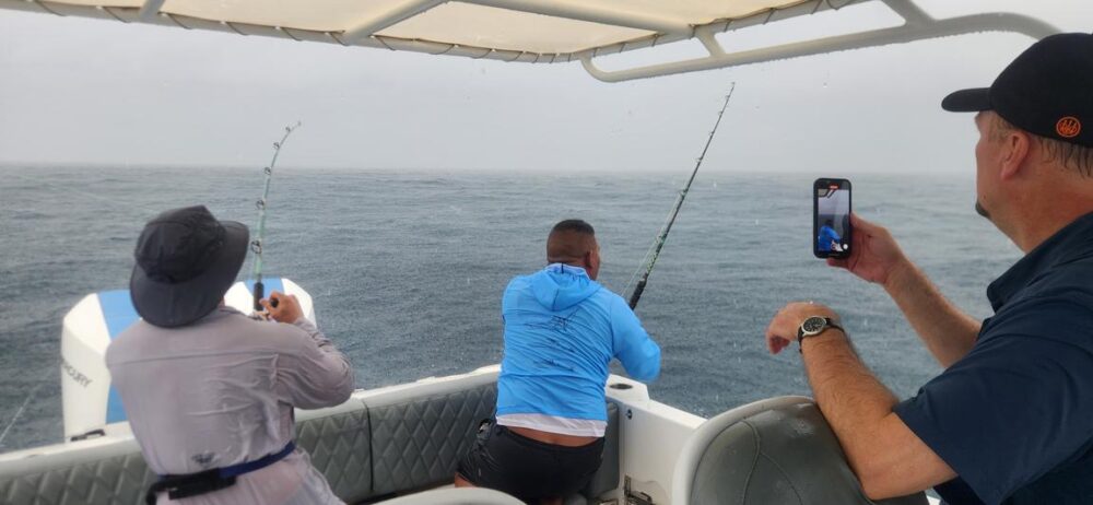 Todomar 38' Boat Fishing Charter in Panama City - Private Tours for 15 Passengers - Image 20